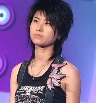 十年对比惊人！为什么说超女是所整形院，看了她们的脸你就知道了