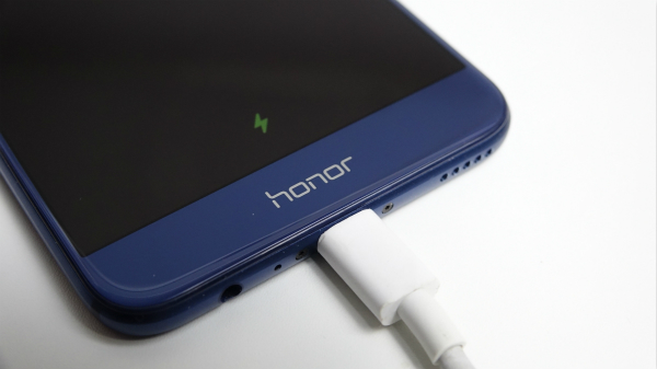 光荣v9手机评测视频,光荣v9测评对比光荣8x