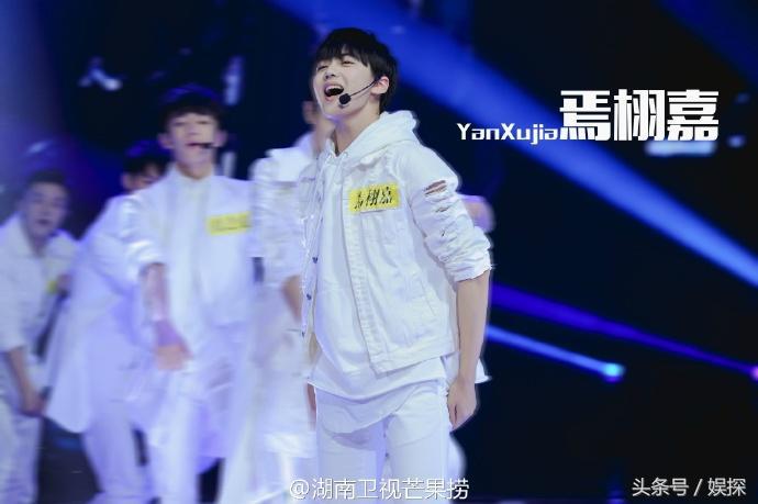 倾世皇妃霍建华扮相,为什么倾世皇妃霍建华是特别出演