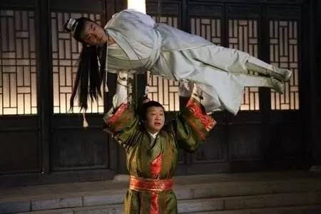 成龙师弟完整版,成龙的电影师弟出马