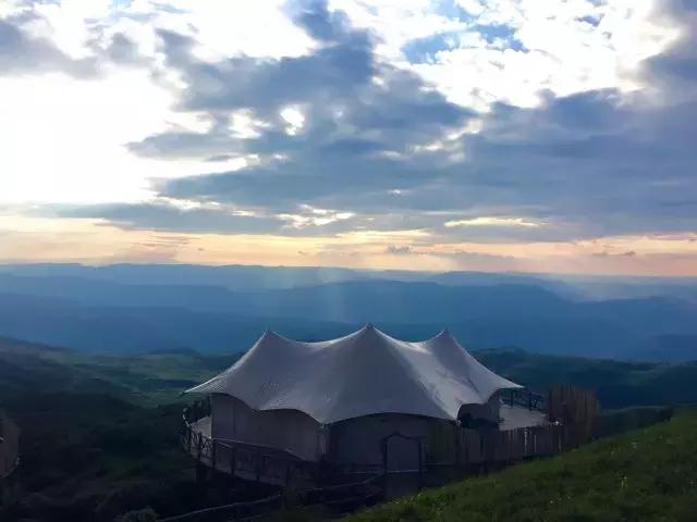 鑹绌轰腑瑙傛櫙,鑹澶╃┖涔嬪瀹㈡爤