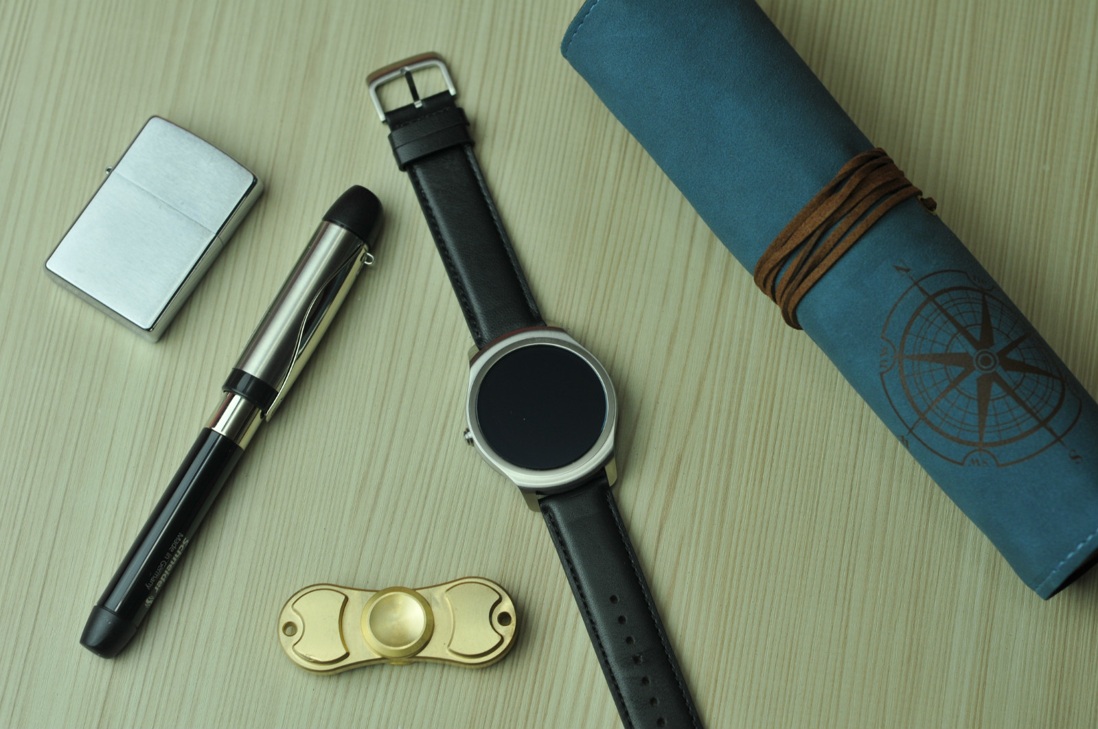 智能手表是我们无法想象的,智能手表买了感觉没啥用