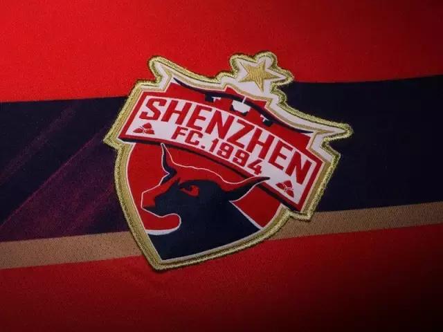 卡尔美球衣亚泰,卡尔美设计球衣