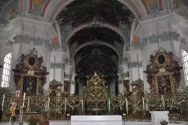 瑞士教堂 (瑞士苏黎世湖边的教堂)