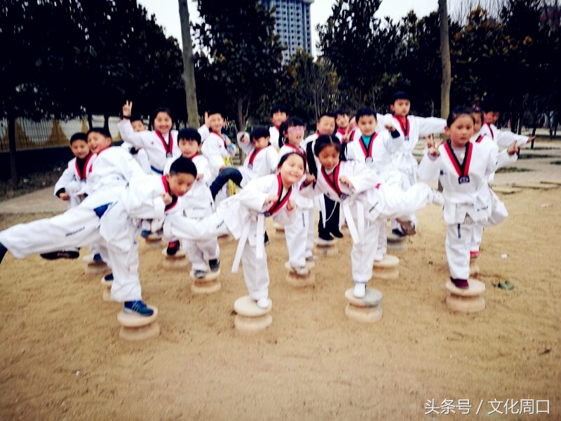 足球进校园是谁提出的,足球进校园推进了校园足球的发展