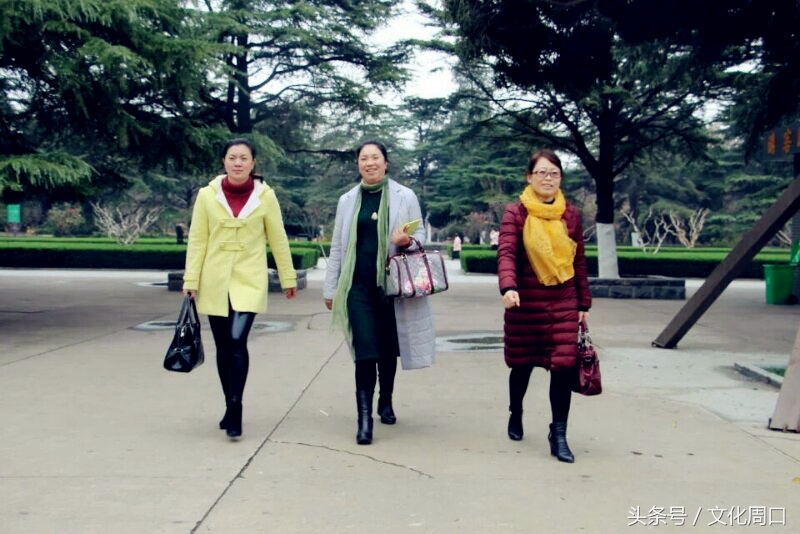 足球进校园是谁提出的,足球进校园推进了校园足球的发展