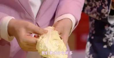 隔夜的炒白菜还能吃吗,炒熟的白菜隔夜还能吃吗