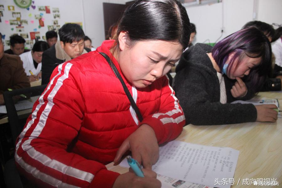 河南成向公司新成员专业技能及临床实践培训班今晚开课