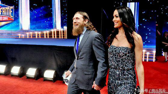 wwe拉娜个人简介,wwe拉娜与卢瑟夫求婚完整视频