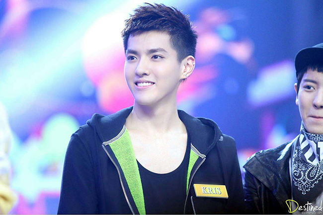 陈学东机场“板寸头”，引领17春男士发型新时尚