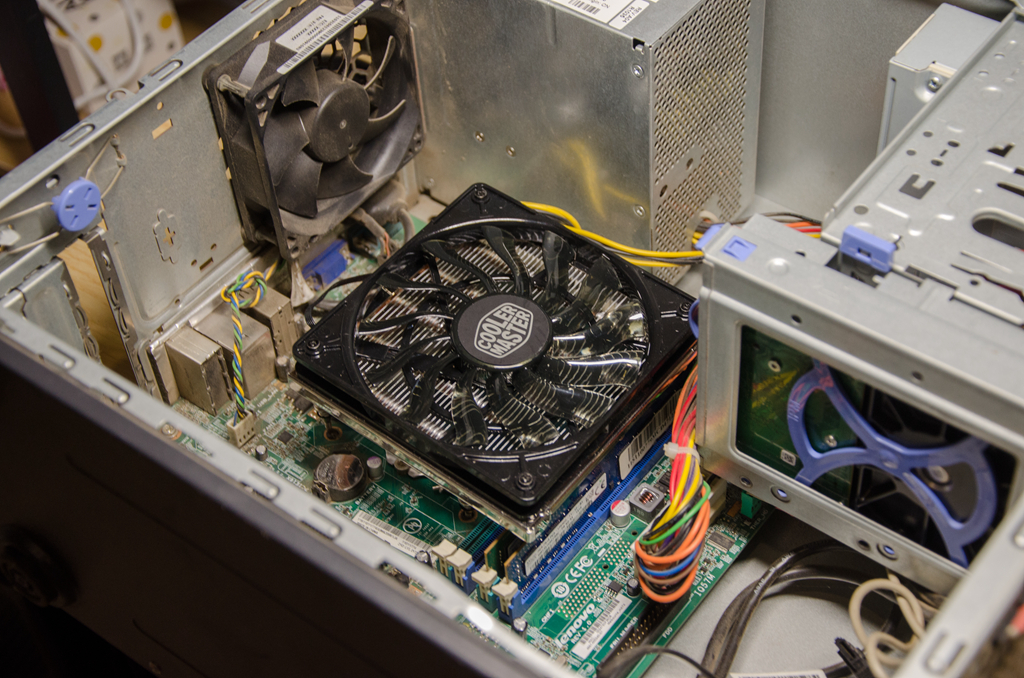 如何自己动手换cpu散热器,自己怎么换cpu散热器