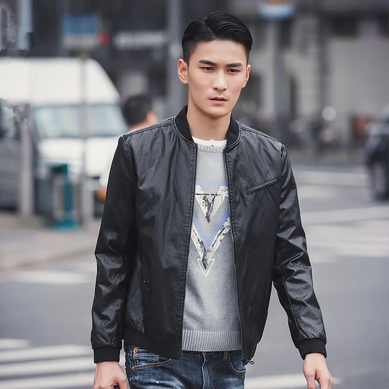 皮衣男款痞帅街拍,亮面机车皮衣男款街拍
