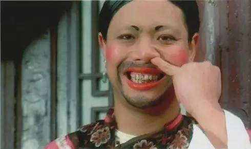 十年龙套一朝成名,星爷从跑龙套到主角是经历了什么