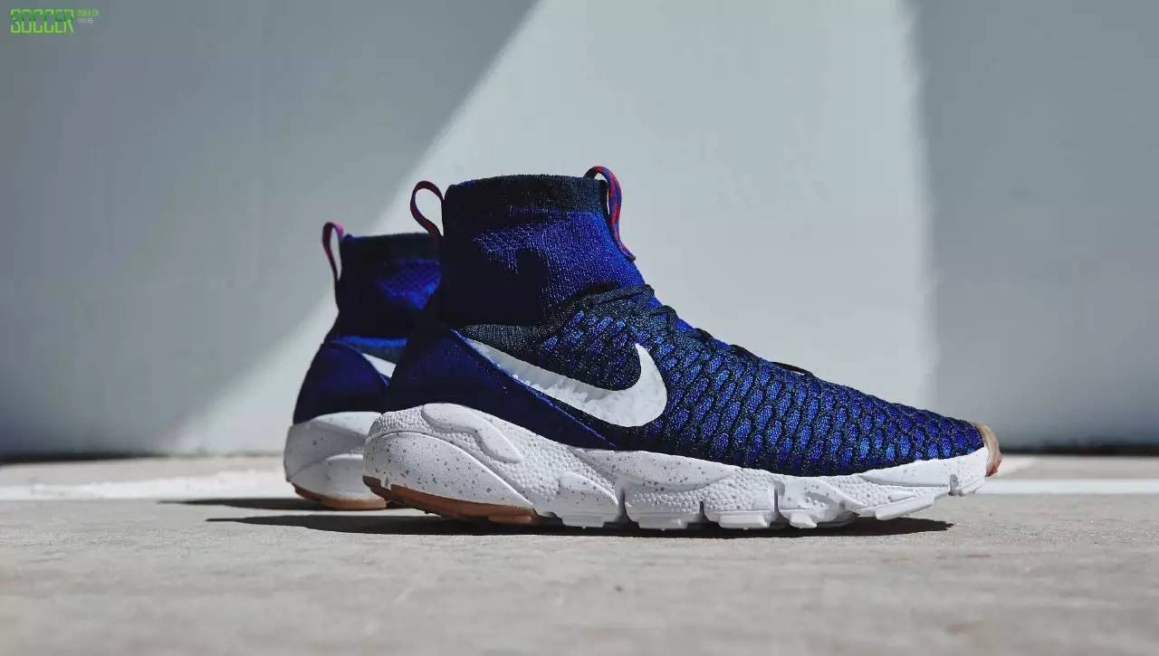你说我不算一个称职的Sneakers，但我有最早的一款“袜套鞋”
