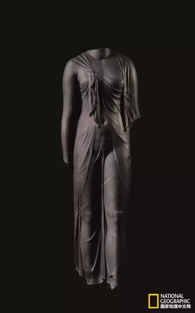 埃及艳后以前是怎么生活的,埃及艳后是什么人种