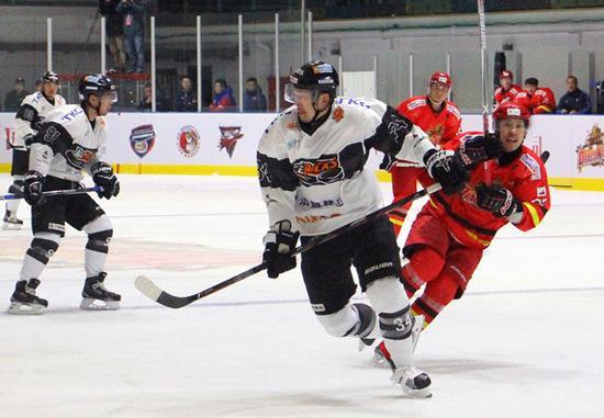 韩国足球球员被中国人暴打,韩国球员挑衅