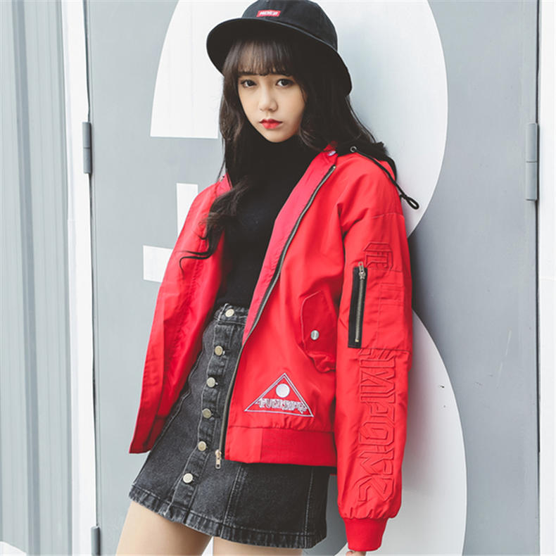 青春棒球服怎么搭配,青春魅力穿搭