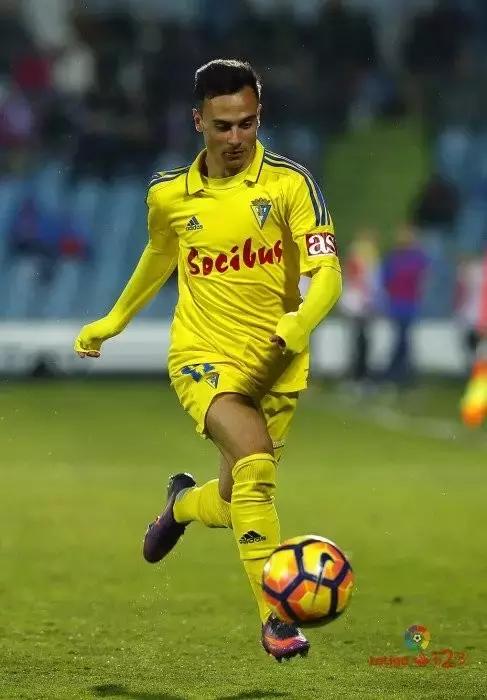 又见走心！卡迪斯的国际妇女节特别版球衣！