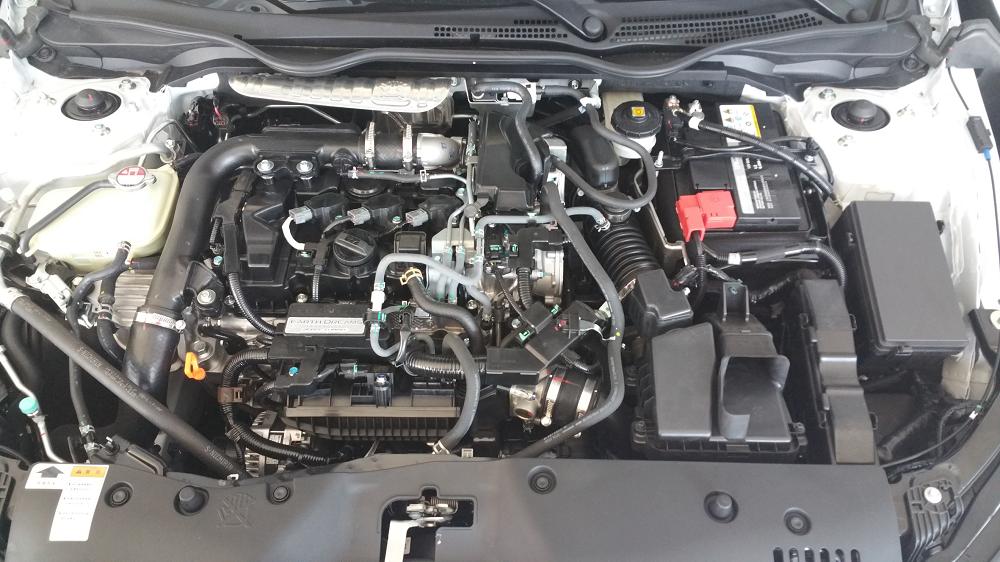 为什么本田的发动机舱那么乱,本田发动机舱为什么反而很混乱