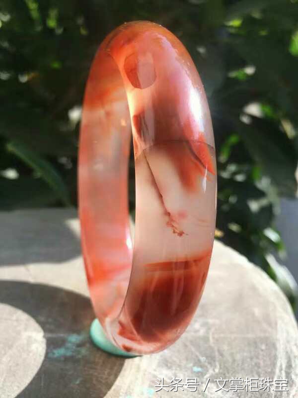 真的南红玛瑙手镯有纹路吗,纯天然玛瑙冰飘花手镯