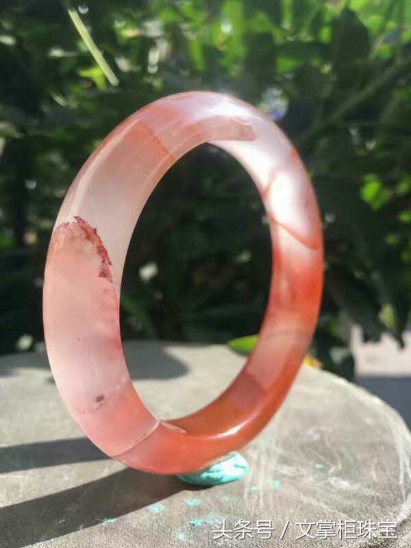 真的南红玛瑙手镯有纹路吗,纯天然玛瑙冰飘花手镯