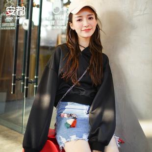 冬季连帽卫衣内搭怎么穿,冬天连帽卫衣怎么搭配出高级感