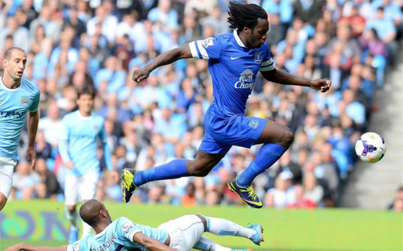 卢卡库年轻埃弗顿,卢卡库埃弗顿高清集锦