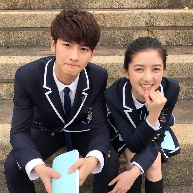 昨日被同学安利了一对颜值超高的校花校草，没想到竟然是这么回事