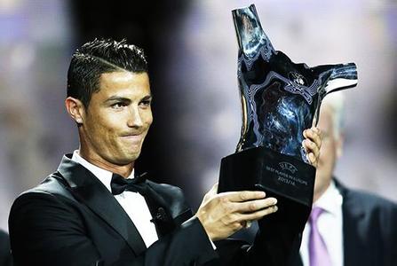 c罗白衣传奇视频,c罗的传奇足球生涯