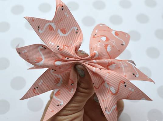 幼儿园打蝴蝶结的方法,用毛线做蝴蝶结幼儿园