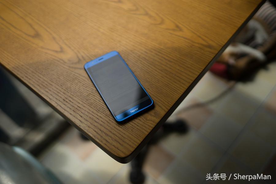 光荣v9和p10plus哪个性价比高,光荣v9和p10哪个更好