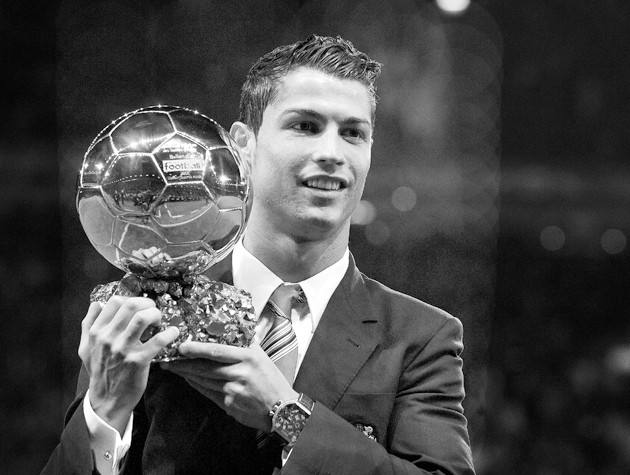 c罗白衣传奇视频,c罗的传奇足球生涯