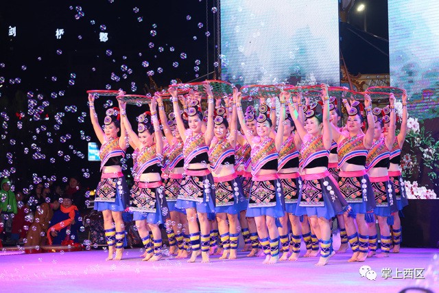 三八节特点活动集锦,三八妇女节特别节目视频播放