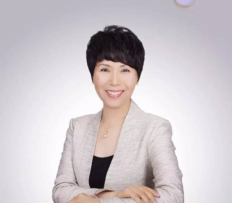 酒店女总经理,知名连锁酒店女总经理