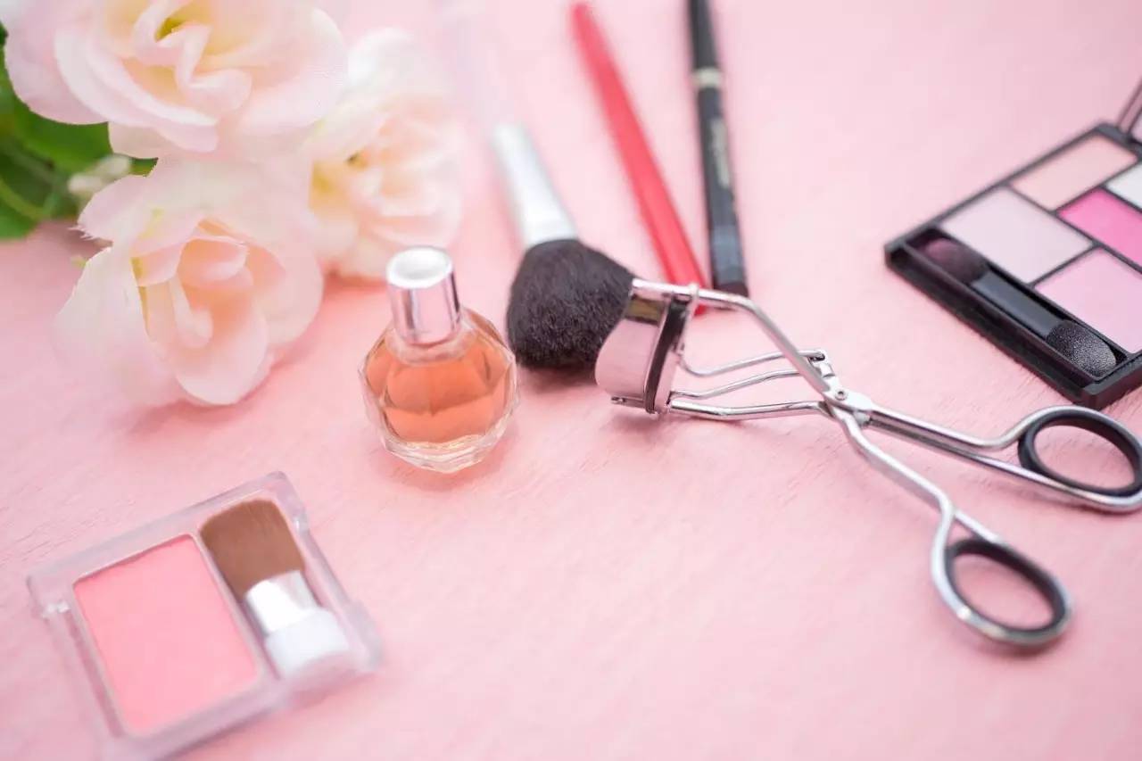 日本彩妆礼物推荐,日本化妆礼物排行榜