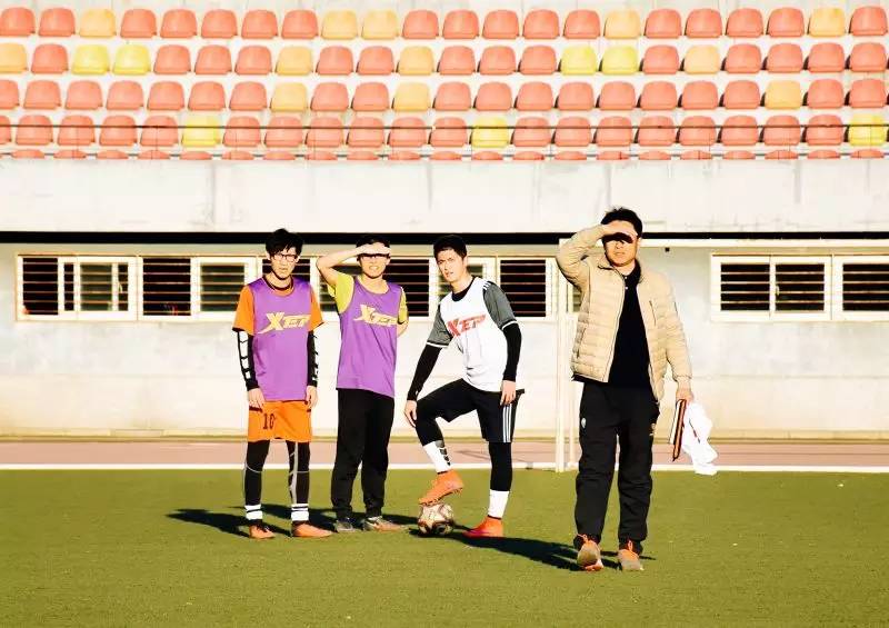 鏍″洯瓒崇悆娲诲姏椋炴壃,鏍″洯瓒崇悆娲诲姏鍥涘皠