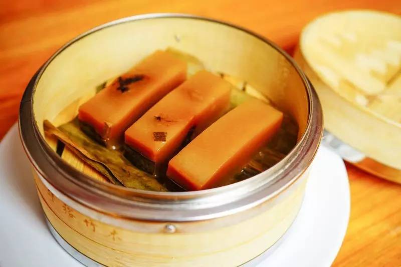 浙里有座藏在大山里的小香港，低调得让人心疼，高铁2h即达！