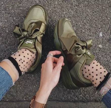 马卡龙色系的小白鞋好清新,马卡龙色系穿什么鞋都百搭