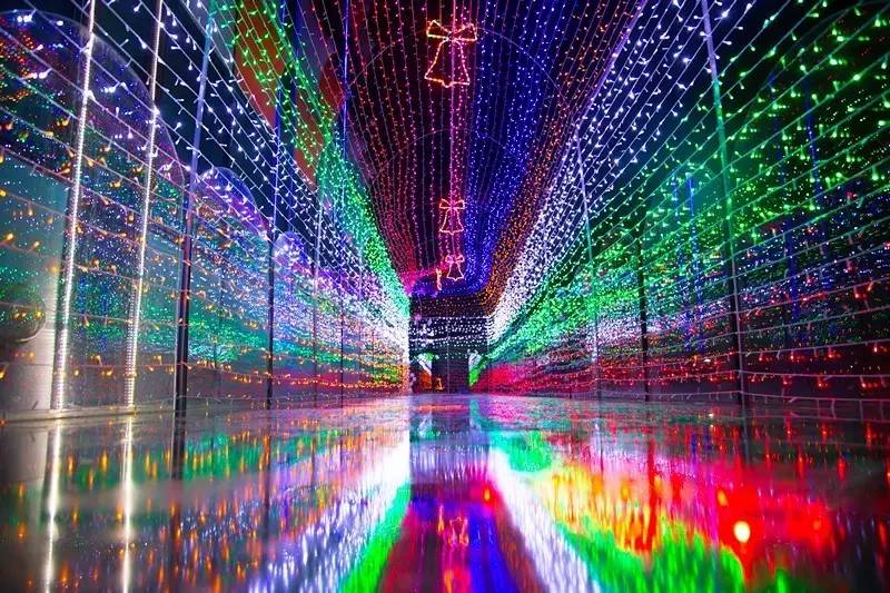 浙里有座藏在大山里的小香港，低调得让人心疼，高铁2h即达！