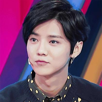 抖森表情包上线~老干部鹿晗，不呆萌张艺兴，脸部失控的胡歌，花痴赵丽颖……差点认不出管理不住自己表情的爱豆们！