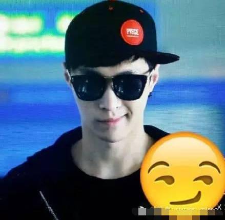 抖森表情包上线~老干部鹿晗，不呆萌张艺兴，脸部失控的胡歌，花痴赵丽颖……差点认不出管理不住自己表情的爱豆们！