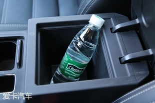 名爵锐腾是不是中型suv,名爵锐腾2015款2.0tgs