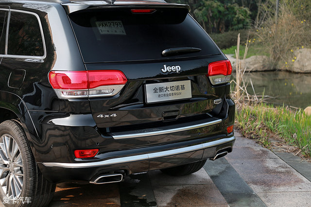 2017版大切诺基,jeep大切诺基3.6试驾视频