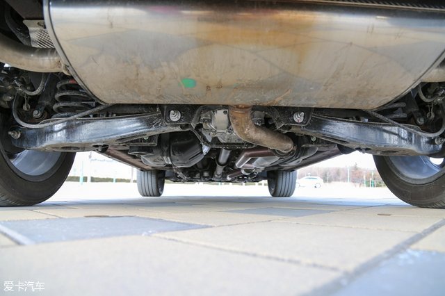 名爵锐腾是不是中型suv,名爵锐腾2015款2.0tgs