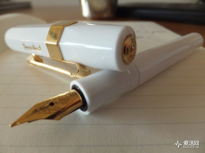 好用的墨水钢笔推荐,不刮纸不漏墨钢笔测评推荐