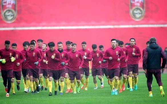 国足直播今天足球比赛最新消息,国足目前正在进行的足球比赛