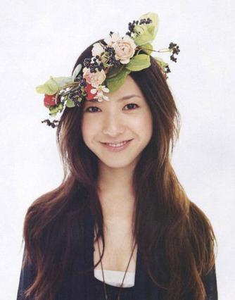 日本某女星推人撞孕妇，吓得全场惊慌，不仅不道歉还哈哈大笑？