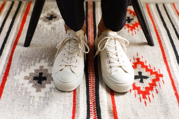 好看不容易撞款的鞋,好看又不耐磨的鞋