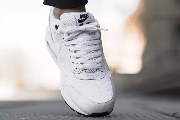 好看不容易撞款的鞋,好看又不耐磨的鞋