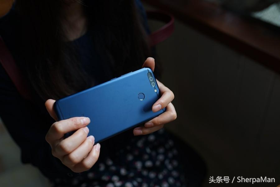 光荣v9和p10plus哪个性价比高,光荣v9和p10哪个更好